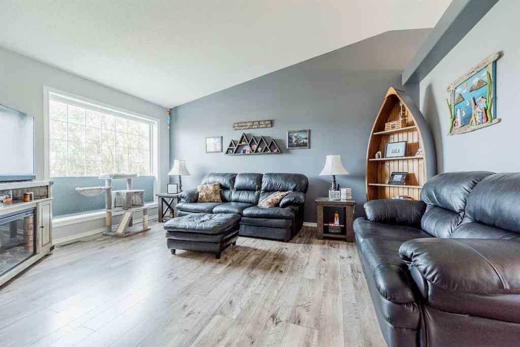MLS® A2264465 - 10015 93 Avenue  in NONE Wembley, Residential