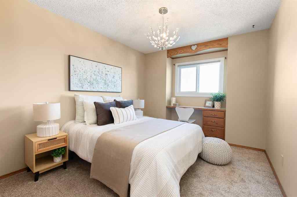 MLS® A2264466 - 12 Redwood Way SE in Ross Glen Medicine Hat, Residential