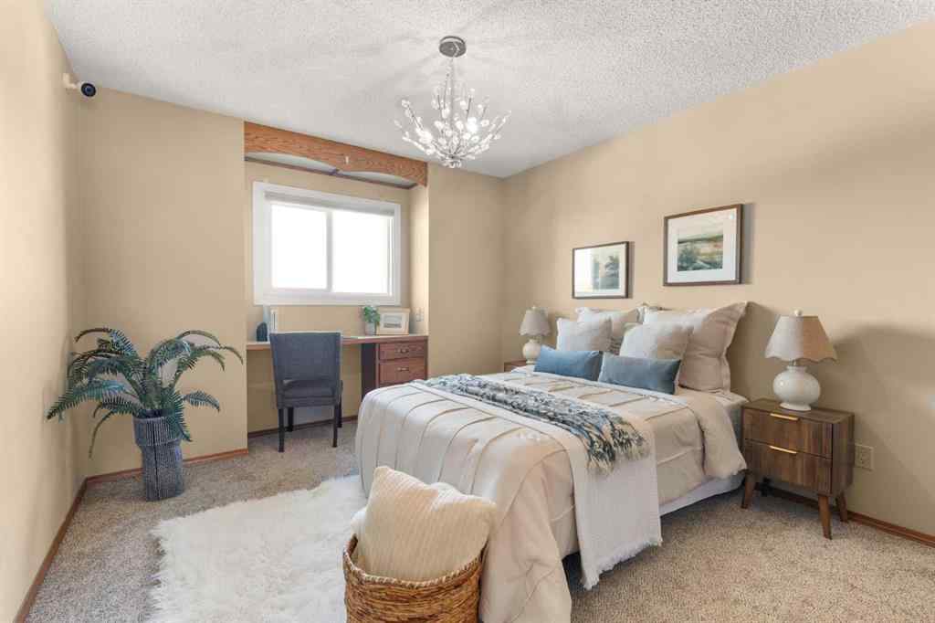 MLS® A2264466 - 12 Redwood Way SE in Ross Glen Medicine Hat, Residential