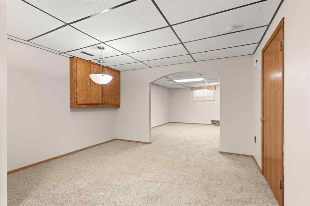 MLS® A2264466 - 12 Redwood Way SE in Ross Glen Medicine Hat, Residential