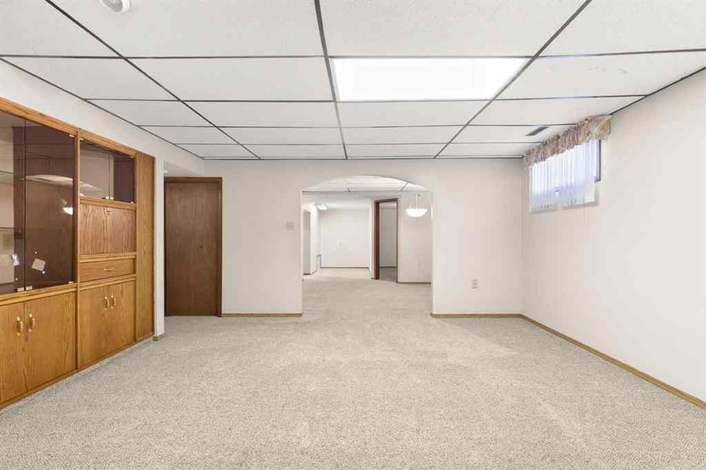 MLS® A2264466 - 12 Redwood Way SE in Ross Glen Medicine Hat, Residential