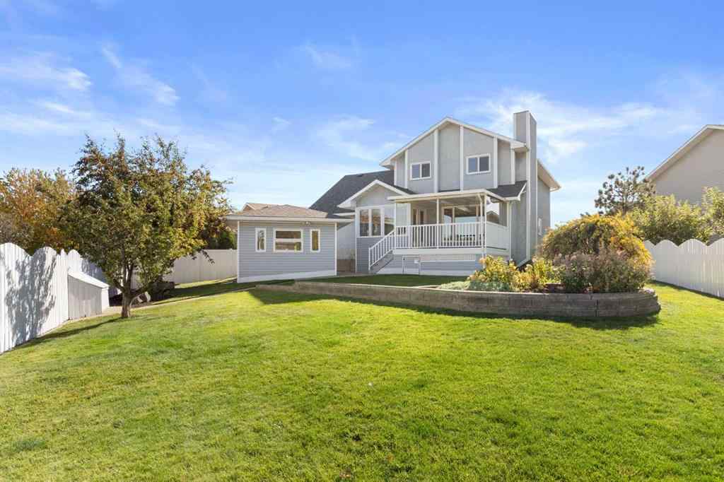 MLS® A2264466 - 12 Redwood Way SE in Ross Glen Medicine Hat, Residential