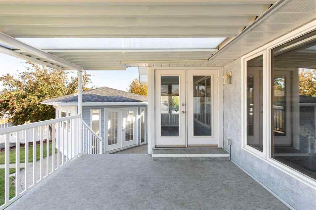 MLS® A2264466 - 12 Redwood Way SE in Ross Glen Medicine Hat, Residential