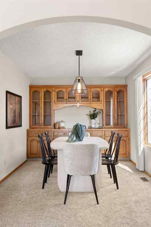 MLS® A2264466 - 12 Redwood Way SE in Ross Glen Medicine Hat, Residential