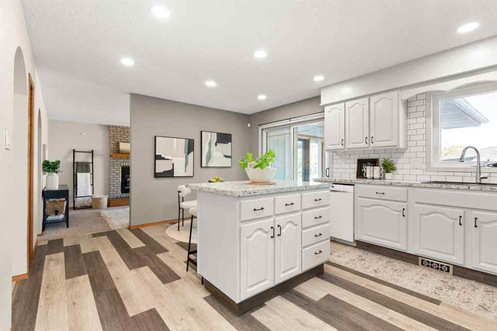 MLS® A2264466 - 12 Redwood Way SE in Ross Glen Medicine Hat, Residential