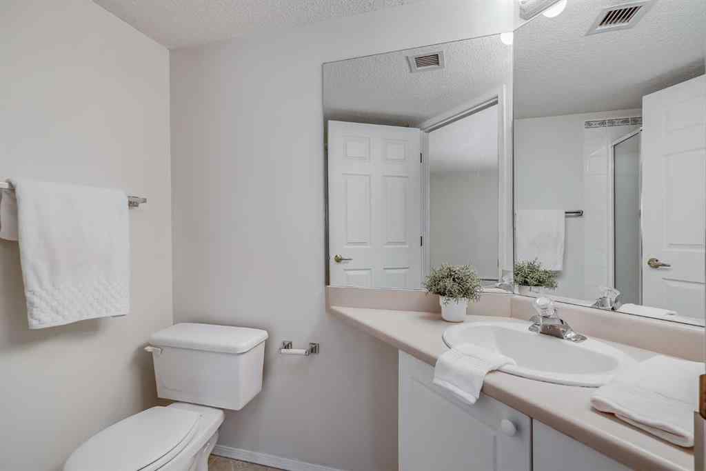 MLS® A2264471 - Unit #3205 3000 Sienna Park Green SW in Signal Hill Calgary, Residential