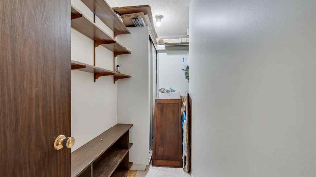 MLS® A2264472 - Unit #2208 4001B 49 Street NW in Varsity Calgary, Residential