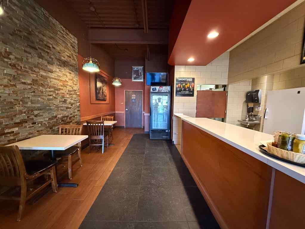 MLS® A2264475 - Unit #UNIT 4 101 SUNSET BLVD NW   in NONE Diamond Valley, Commercial