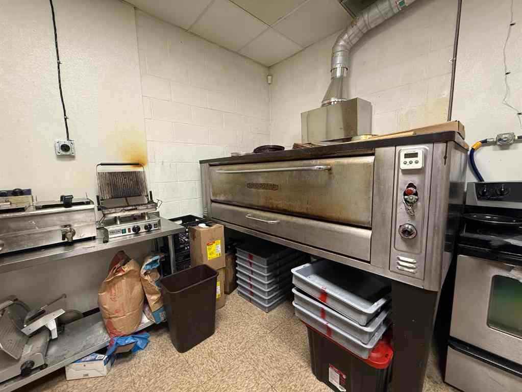 MLS® A2264475 - Unit #UNIT 4 101 SUNSET BLVD NW   in NONE Diamond Valley, Commercial