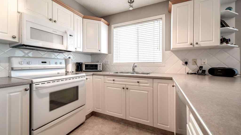 MLS® A2264480 - Unit #2206 7451 Springbank Boulevard SW in Springbank Hill Calgary, Residential