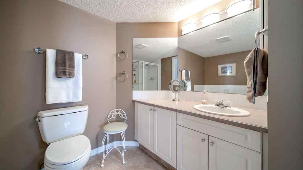 MLS® A2264480 - Unit #2206 7451 Springbank Boulevard SW in Springbank Hill Calgary, Residential