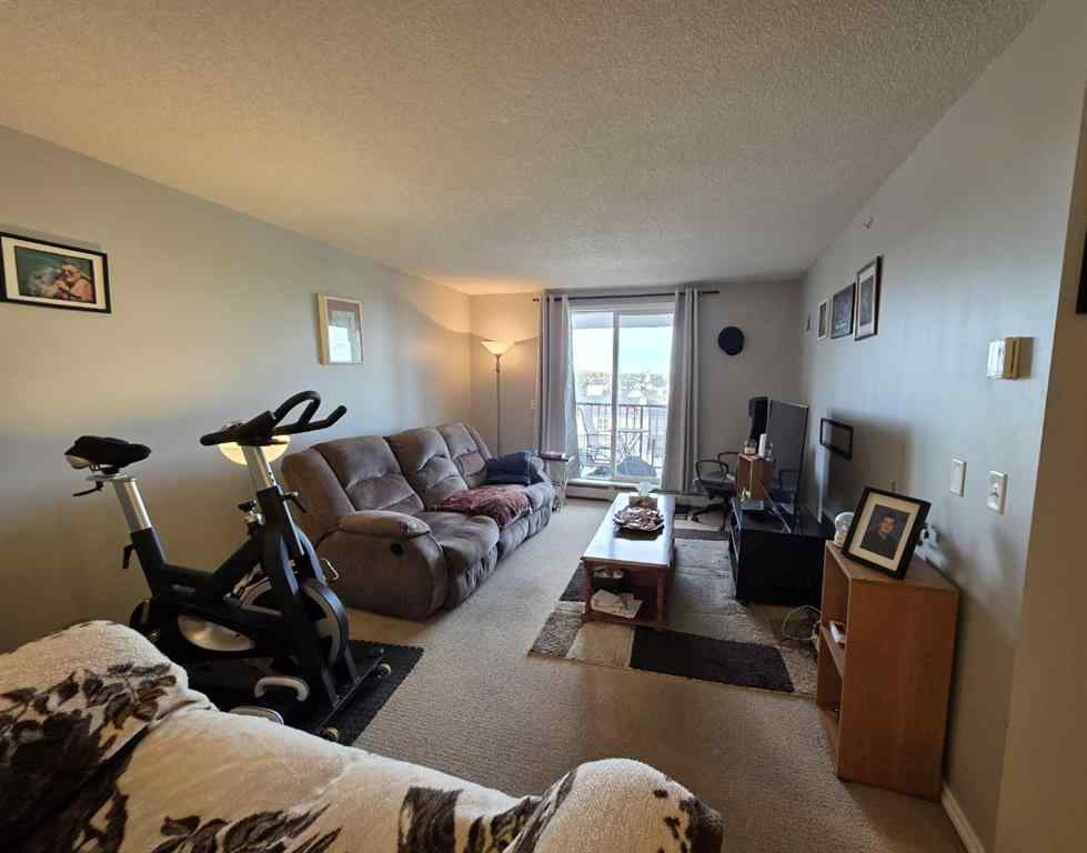 MLS® A2264481 - Unit #404 9 Country Village Bay NE in Country Hills Village Calgary, Residential