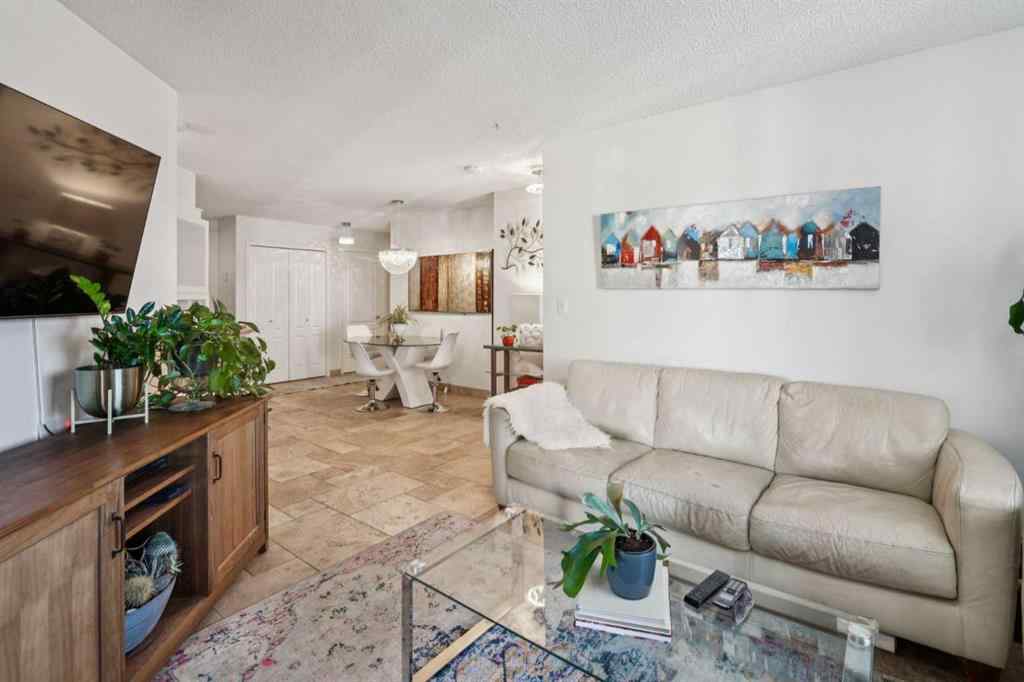 MLS® A2264482 - Unit #204 30 Sierra Morena Mews SW in Signal Hill Calgary, Residential