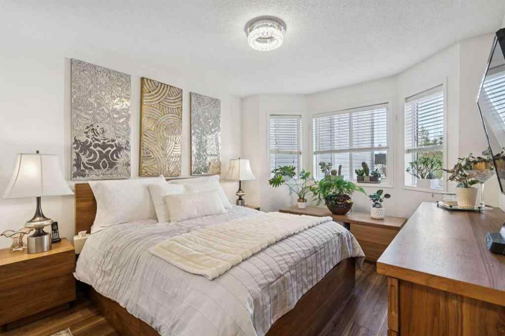 MLS® A2264482 - Unit #204 30 Sierra Morena Mews SW in Signal Hill Calgary, Residential