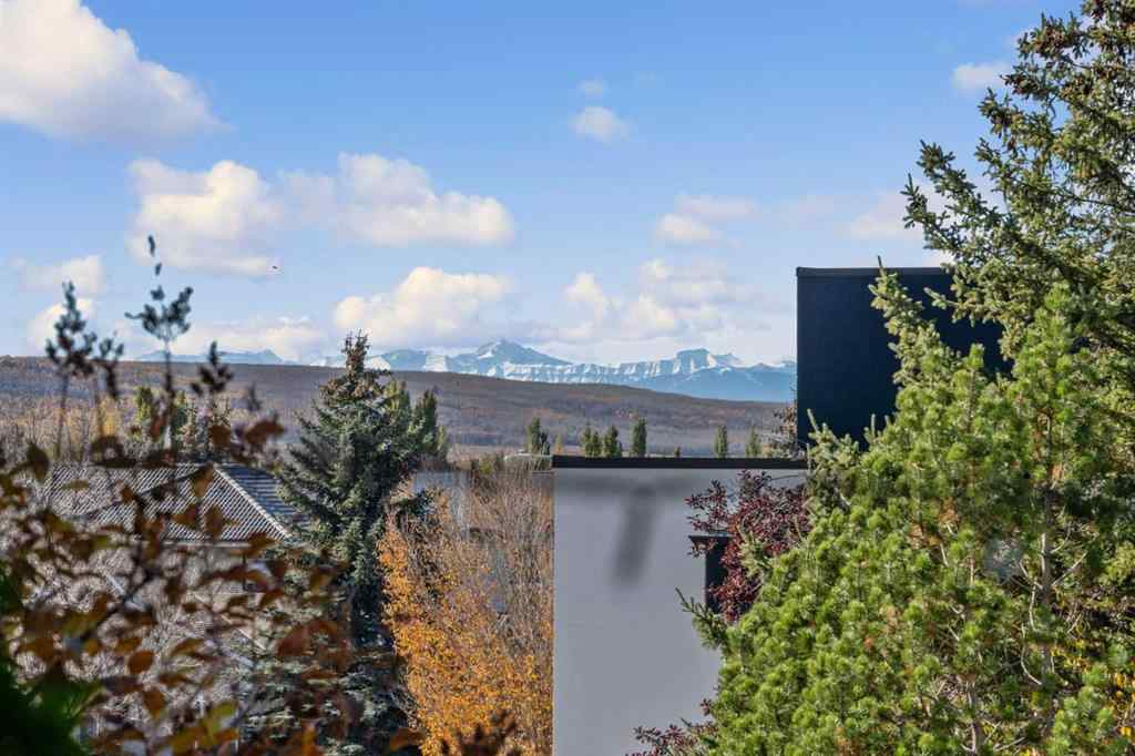 MLS® A2264482 - Unit #204 30 Sierra Morena Mews SW in Signal Hill Calgary, Residential