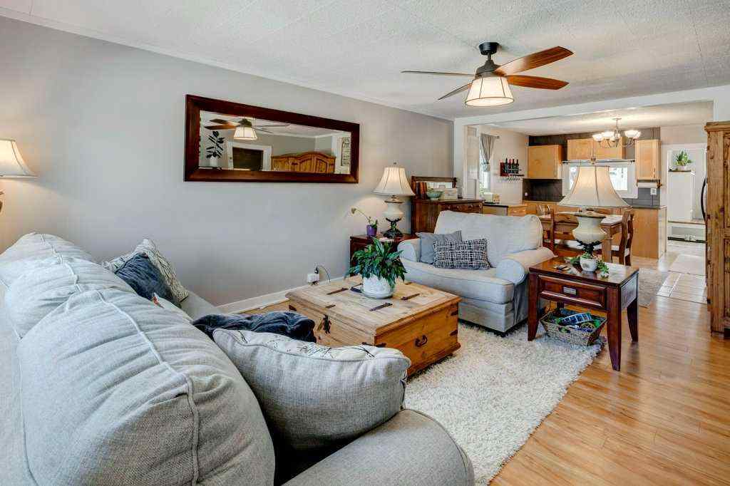 MLS® A2264489 - 5223 3 Street W in NONE Claresholm, Residential