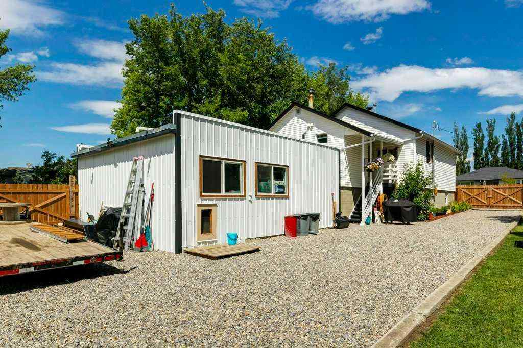 MLS® A2264489 - 5223 3 Street W in NONE Claresholm, Residential
