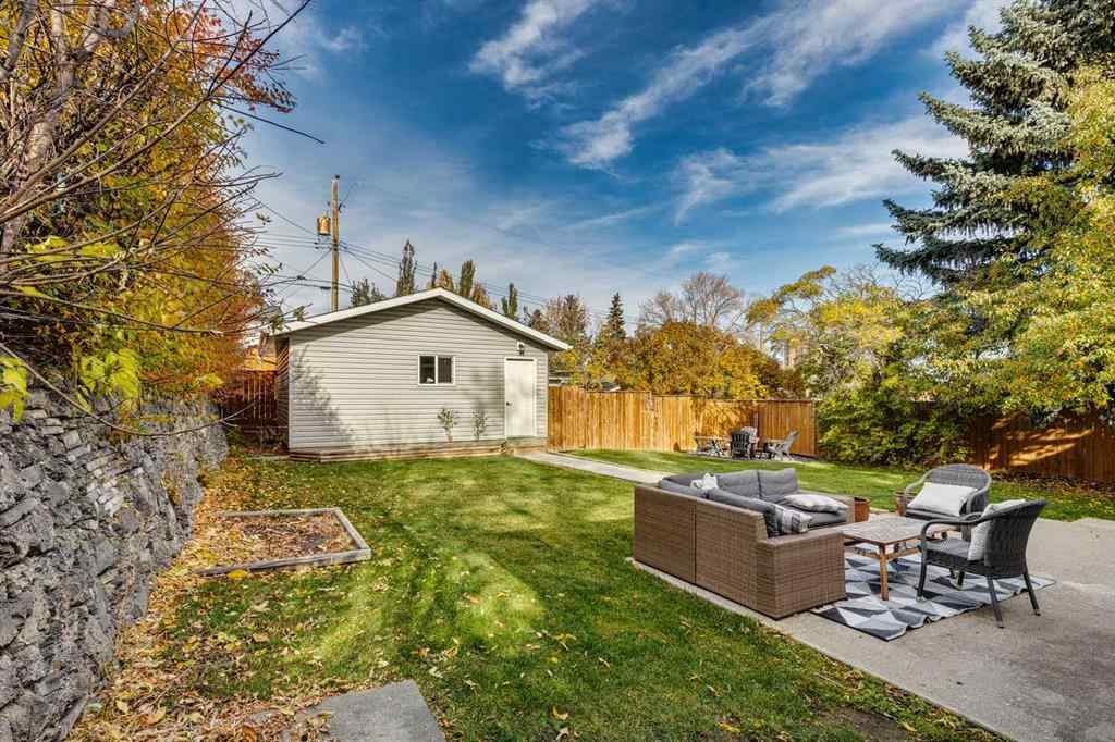 MLS® A2264492 - 708 Sherman Avenue SW in Southwood Calgary, Residential