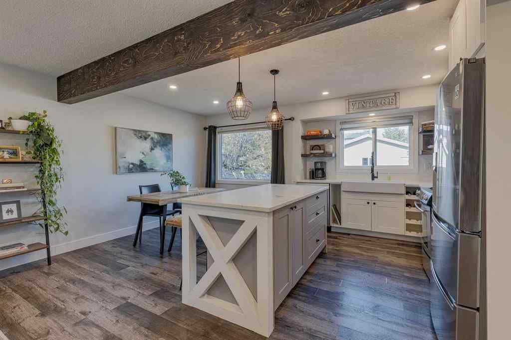 MLS® A2264492 - 708 Sherman Avenue SW in Southwood Calgary, Residential