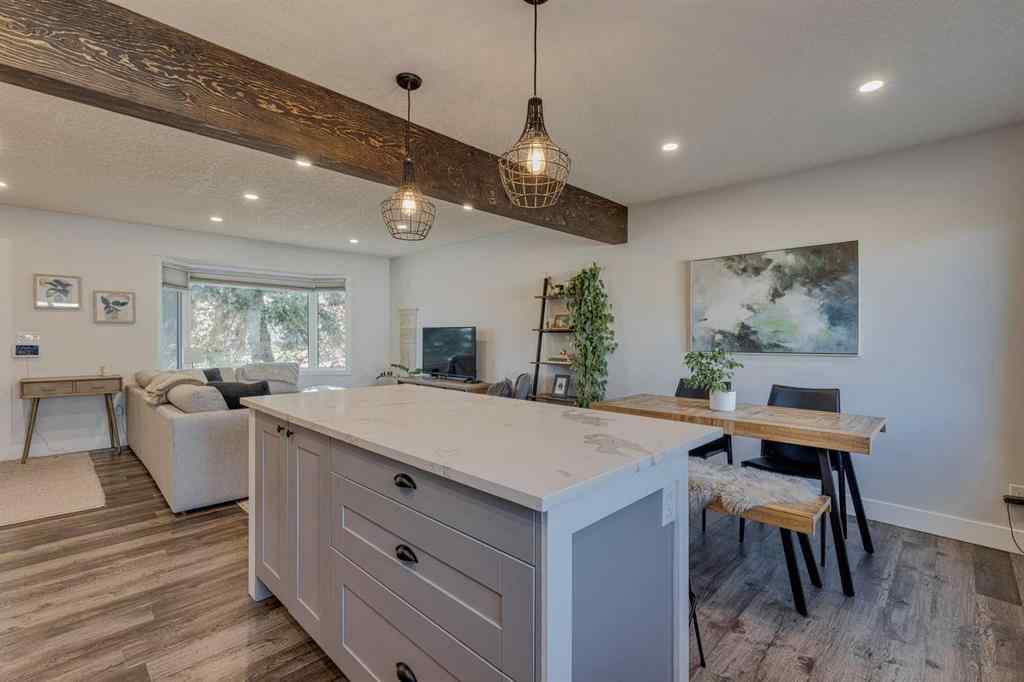 MLS® A2264492 - 708 Sherman Avenue SW in Southwood Calgary, Residential