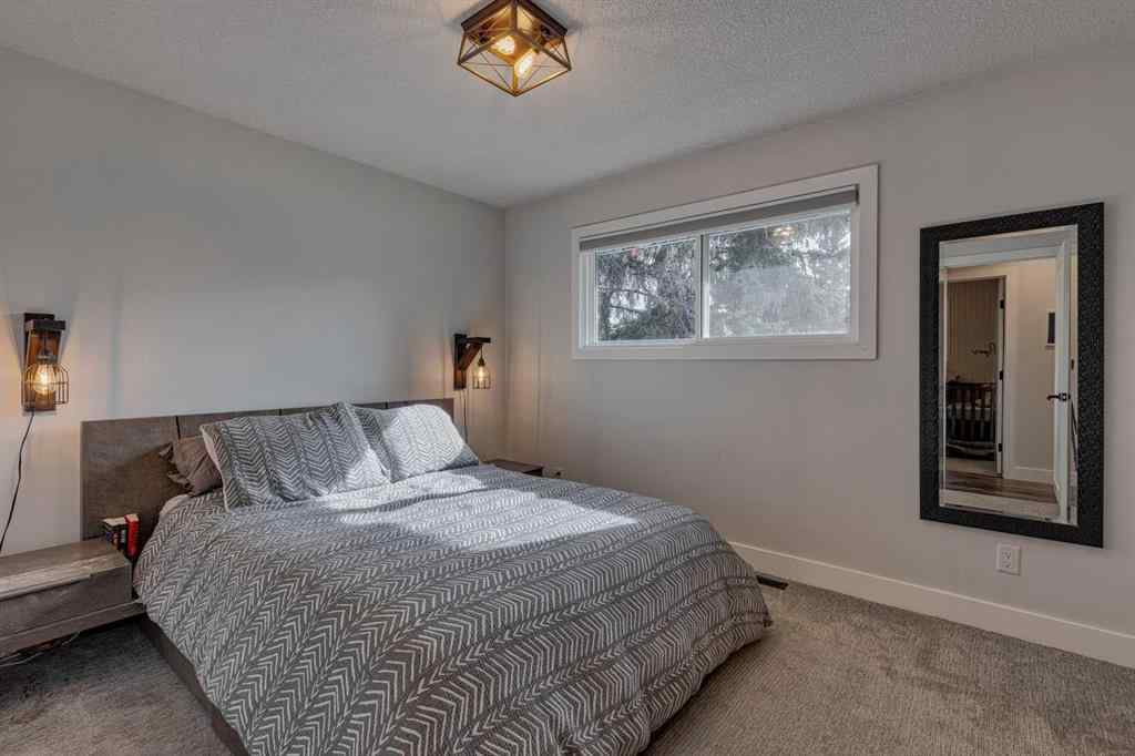 MLS® A2264492 - 708 Sherman Avenue SW in Southwood Calgary, Residential