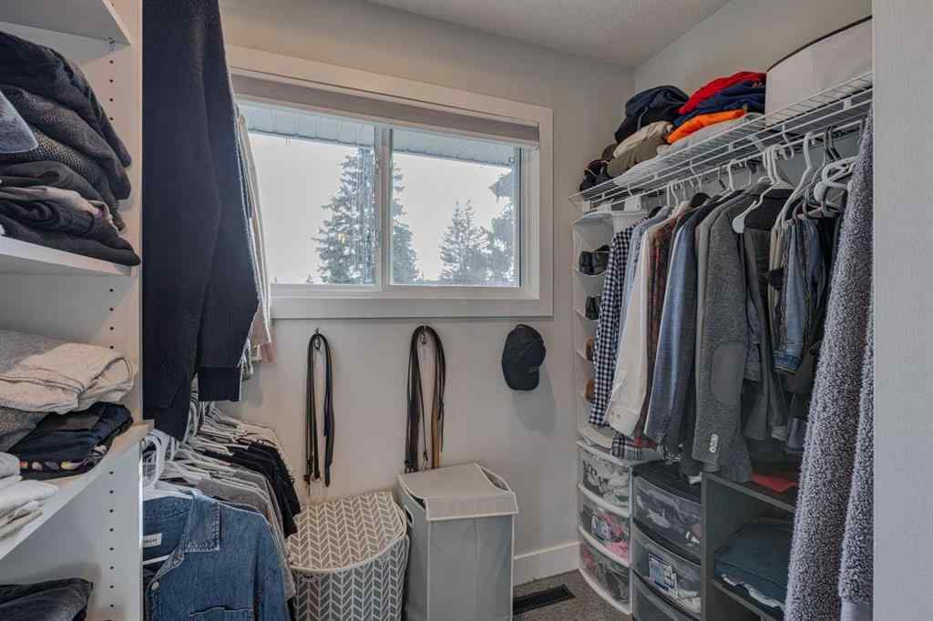 MLS® A2264492 - 708 Sherman Avenue SW in Southwood Calgary, Residential