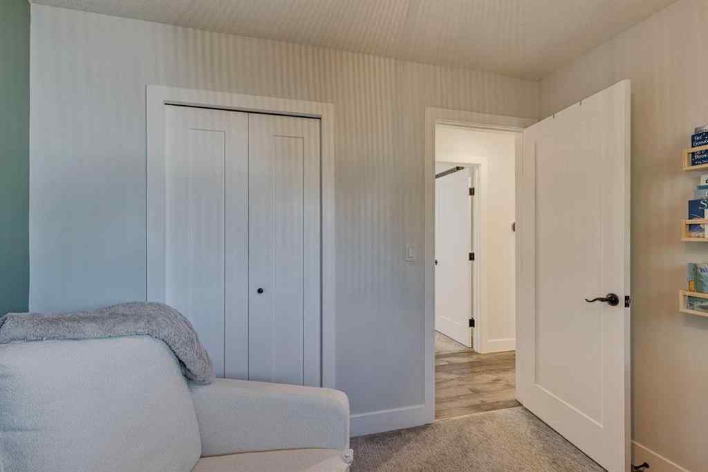 MLS® A2264492 - 708 Sherman Avenue SW in Southwood Calgary, Residential