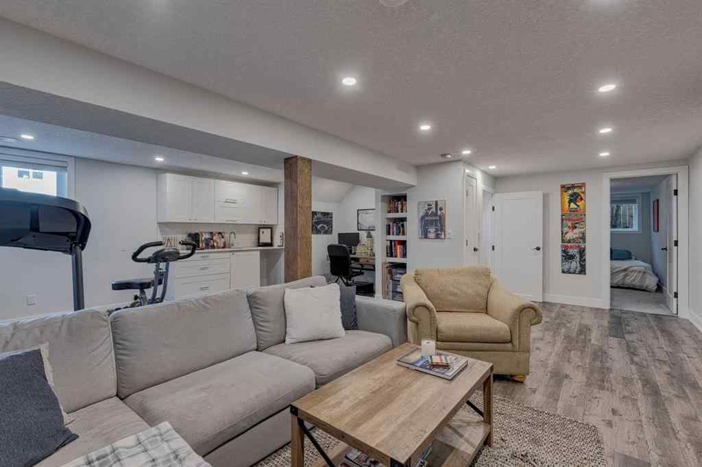 MLS® A2264492 - 708 Sherman Avenue SW in Southwood Calgary, Residential