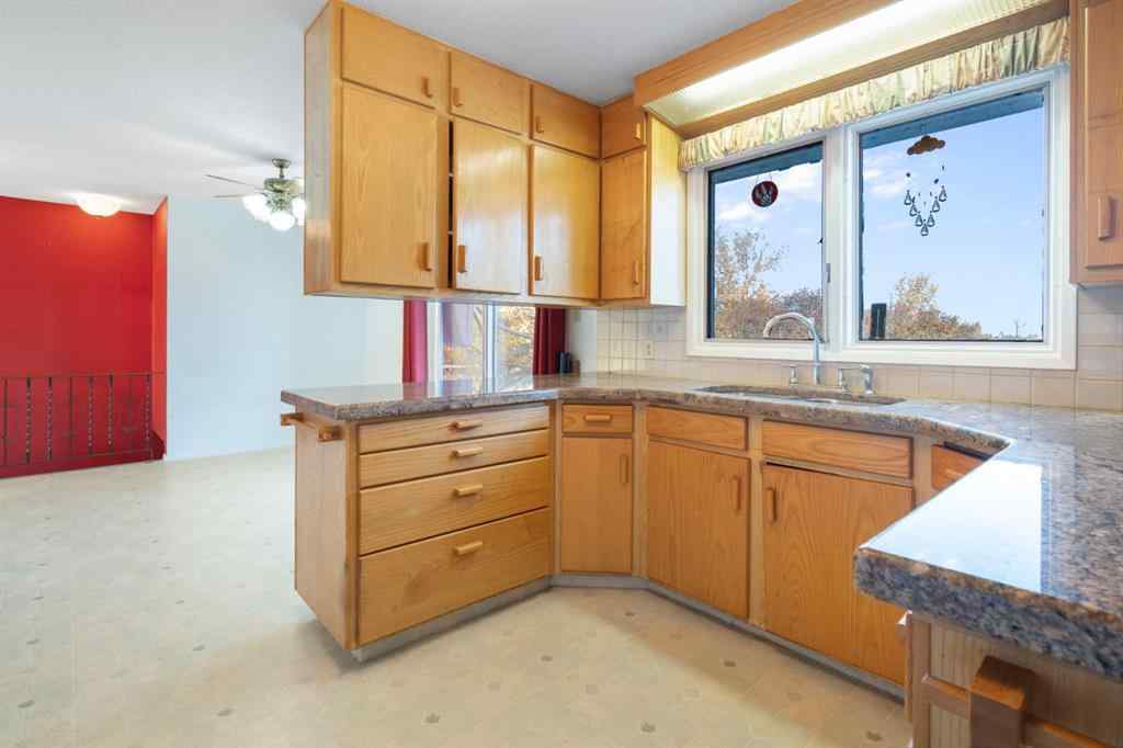 MLS® A2264499 - 24064 Meadow Drive  in Bearspaw_Calg Rural Rocky View County, Residential