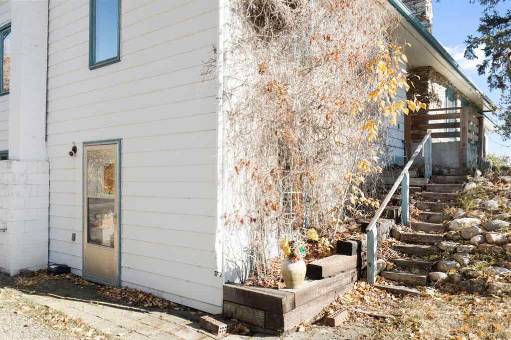 MLS® A2264499 - 24064 Meadow Drive  in Bearspaw_Calg Rural Rocky View County, Residential