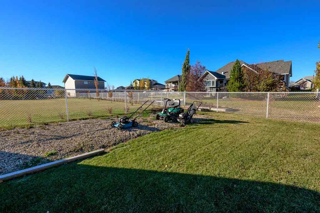 MLS® A2264500 - 11210 Belgrave Road  in Carriage Lane Estates Rural Grande Prairie No. 1, County of, Residential