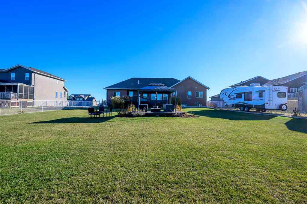 MLS® A2264500 - 11210 Belgrave Road  in Carriage Lane Estates Rural Grande Prairie No. 1, County of, Residential