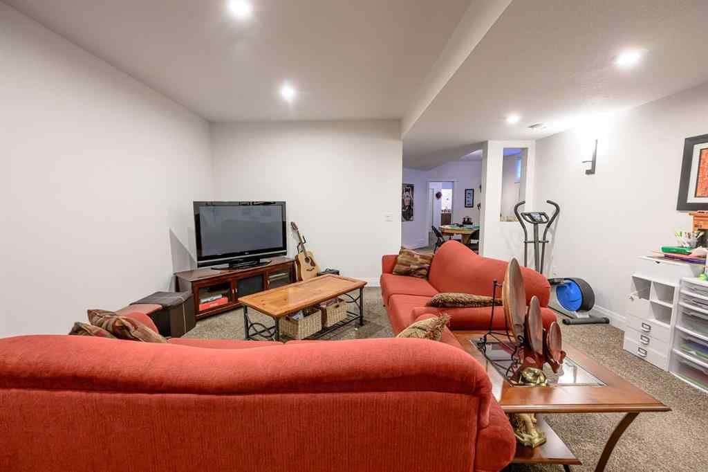 MLS® A2264500 - 11210 Belgrave Road  in Carriage Lane Estates Rural Grande Prairie No. 1, County of, Residential