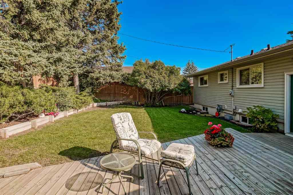 MLS® A2264506 - 52 Hogarth Crescent SW in Haysboro Calgary, Residential