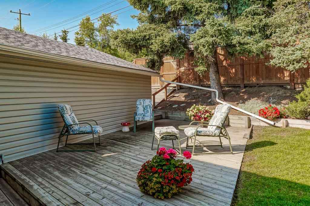 MLS® A2264506 - 52 Hogarth Crescent SW in Haysboro Calgary, Residential