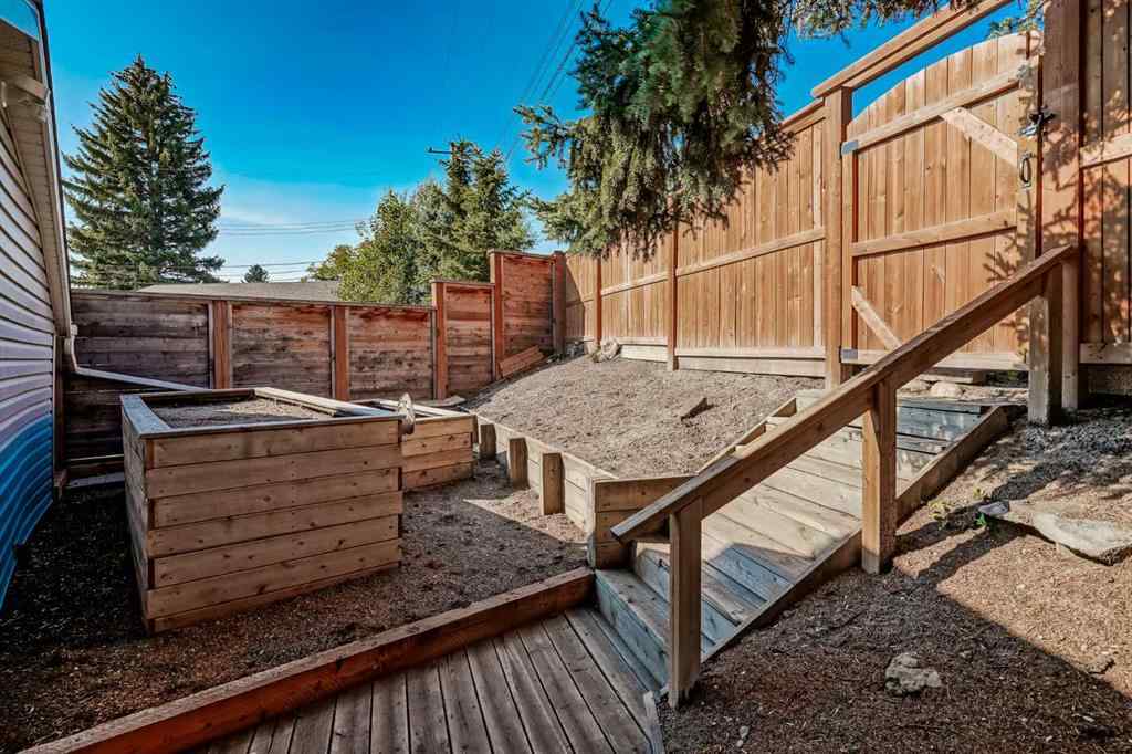 MLS® A2264506 - 52 Hogarth Crescent SW in Haysboro Calgary, Residential