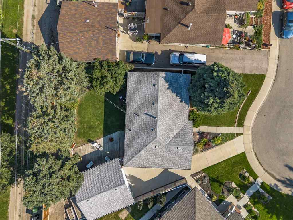 MLS® A2264506 - 52 Hogarth Crescent SW in Haysboro Calgary, Residential