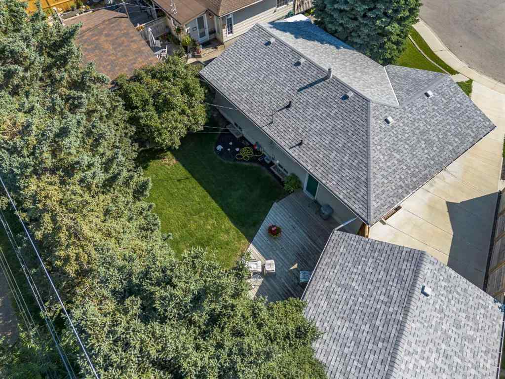 MLS® A2264506 - 52 Hogarth Crescent SW in Haysboro Calgary, Residential