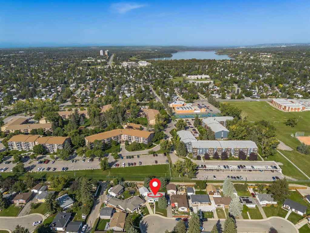 MLS® A2264506 - 52 Hogarth Crescent SW in Haysboro Calgary, Residential