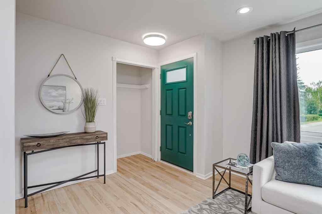 MLS® A2264506 - 52 Hogarth Crescent SW in Haysboro Calgary, Residential