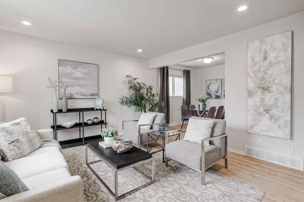 MLS® A2264506 - 52 Hogarth Crescent SW in Haysboro Calgary, Residential