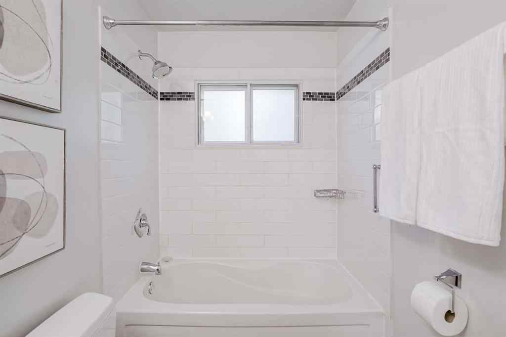 MLS® A2264506 - 52 Hogarth Crescent SW in Haysboro Calgary, Residential