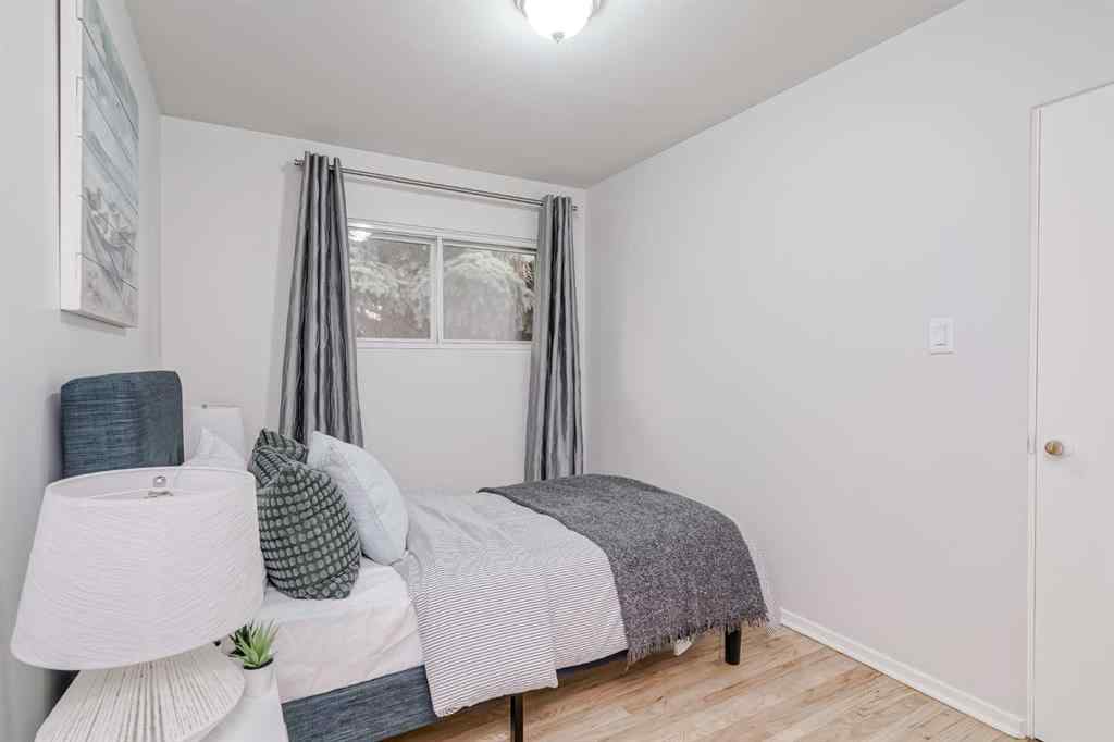 MLS® A2264506 - 52 Hogarth Crescent SW in Haysboro Calgary, Residential