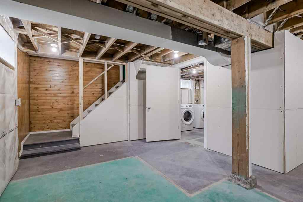 MLS® A2264506 - 52 Hogarth Crescent SW in Haysboro Calgary, Residential