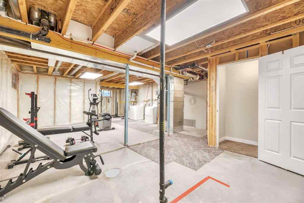 MLS® A2264507 - 84 Evermeadow Manor SW in Evergreen Calgary, Residential