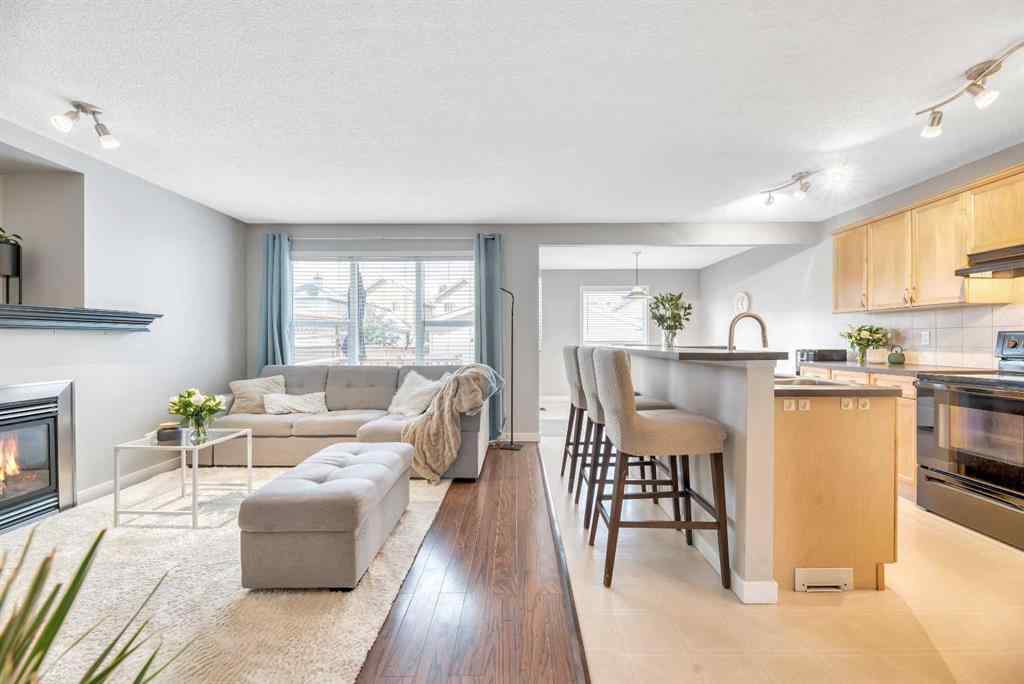 MLS® A2264507 - 84 Evermeadow Manor SW in Evergreen Calgary, Residential