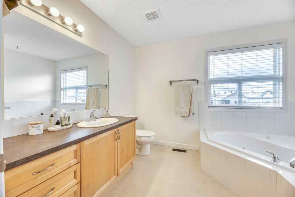 MLS® A2264507 - 84 Evermeadow Manor SW in Evergreen Calgary, Residential