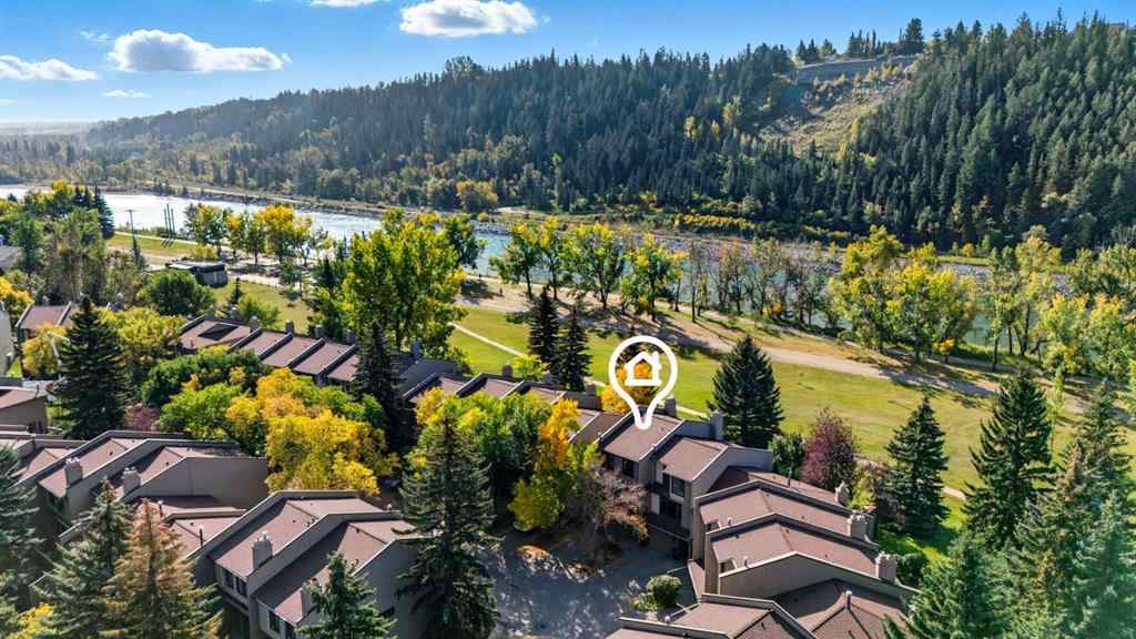 MLS® A2264508 - 3839 Point Mckay Road NW in Point McKay Calgary, Residential