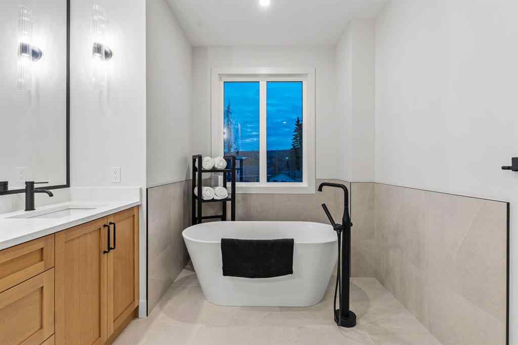 MLS® A2264509 - 7722 46 Avenue NW in Bowness Calgary, Residential