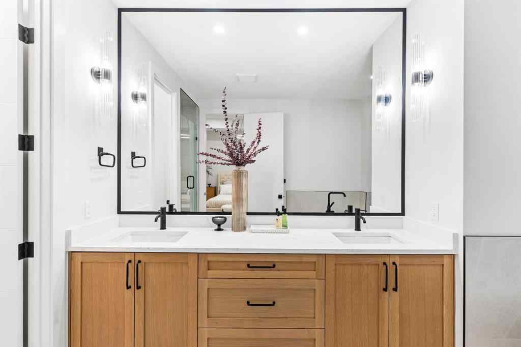 MLS® A2264509 - 7722 46 Avenue NW in Bowness Calgary, Residential